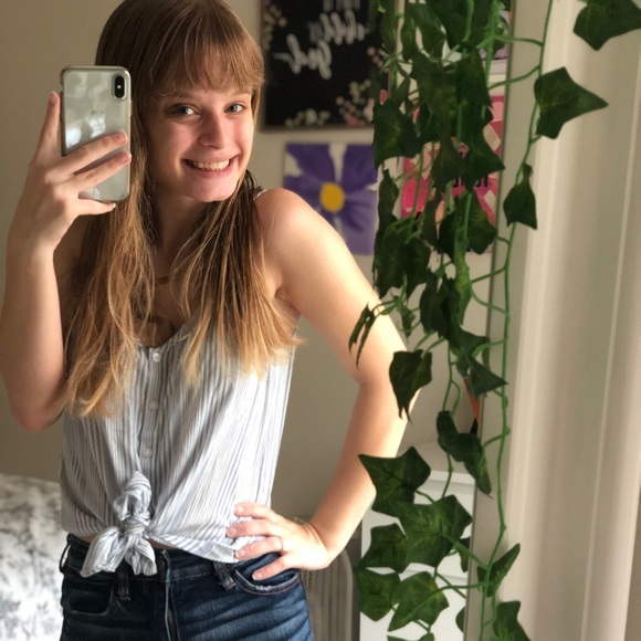 Meet the Posher Other - Meet Your Posher, Shyanne!
